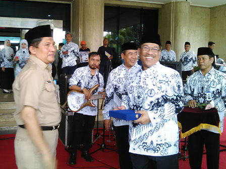 Pencarian PGRI Sumbawa - Persatuan Guru Republik Indonesia Cabang Kabupaten Sumbawa